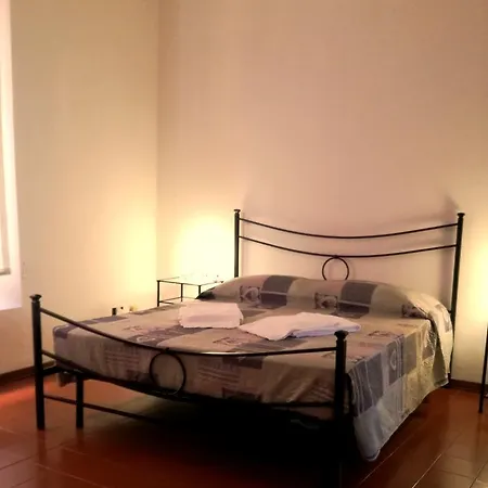 Dello Smeraldo Apartment *